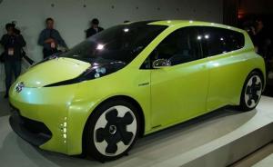 Будущий конкурент Toyota Prius примерил собственный кузов