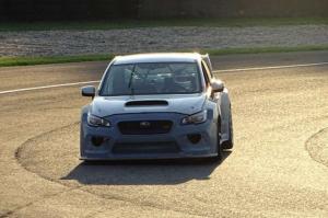 Top Run вывела на тесты Subaru WRX STi для TCR