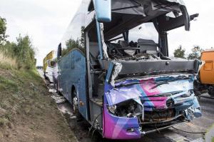 Более 40 человек пострадали в аварии с туристическим автобусом в Швейцарии 