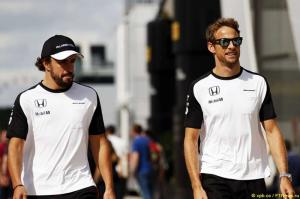 Фернандо Алонсо хочет, чтобы Баттон остался в McLaren