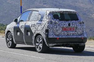 Шпионские снимки Opel Meriva 2017 года 