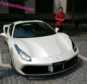 Ferrari 488 Spider в Китае 
