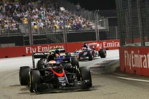 McLaren Honda: Двойной сход в Сингапуре