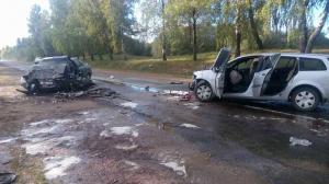В Витебской области лоб в лоб столкнулись Renault и Audi: один человек погиб, двое - пострадали