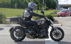 Шпионские фото Ducati Diavel 2016