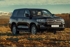 Toyota назвала цены на обновленный Land Cruiser 200