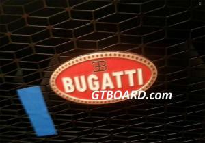 Суперкар Bugatti Chiron заметили на краш-тесте 
