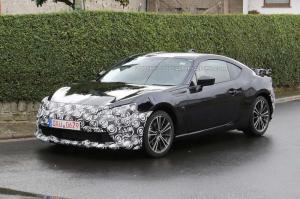 Шпионские фотографии Toyota GT 86 нового поколения 