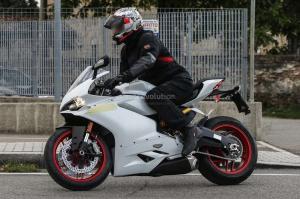 Шпионские фото Ducati 959 Panigale