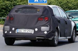 Hyundai привез новое поколение i30 на испытания в Альпы