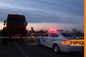 Три человека погибли в ДТП на трассе Уральск-Актобе