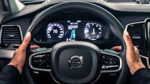Компания Volvo представила водительский интерфейс для беспилотных машин