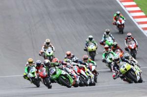 Список мотогонщиков чемпионата мира WSBK 2015