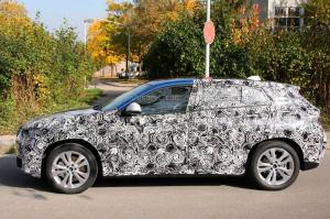 Компания BMW вывела на тесты кроссовер X2