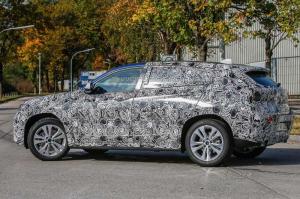Компания BMW вывела на тесты кроссовер X2
