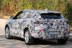 Компания BMW вывела на тесты кроссовер X2