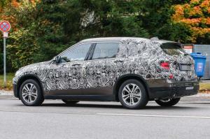Шпионские снимки BMW X1 Grand 2017 года 