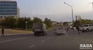В Актау под колеса Daewoo Nexia попала девушка