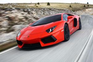 Папарацци выследили «заряженного» Lamborghini Aventador