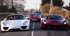 Ferrari LaFerrari, McLaren P1 и Porsche 918 Spyder: комбо собрал британский бизнесмен