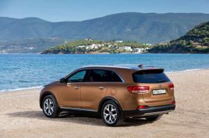 Kia назвала российские цены на бензиновый Sorento Prime