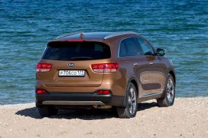 Kia назвала российские цены на бензиновый Sorento Prime