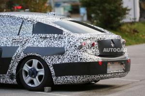 Шпионские снимки Opel Insignia 2016 года 
