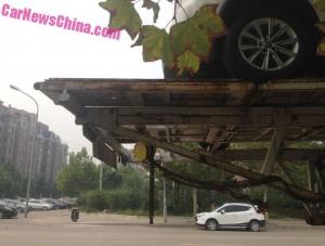 В Китае заметили самый крупный автомобилевоз в мире 