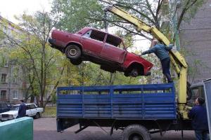 С начала года в Минске выявлено более 800 брошенных автомобилей