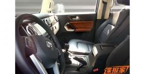 Шпионские снимки Dongfeng HUV 2016 года 