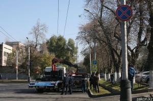 В Алматы стартовала отработка по нарушениям правил парковки