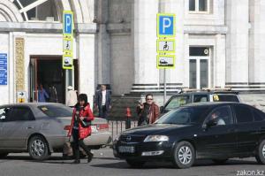 В Алматы стартовала отработка по нарушениям правил парковки