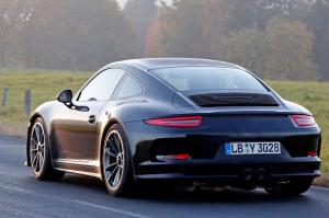 Porsche 911 R впервые замечен на тестах 