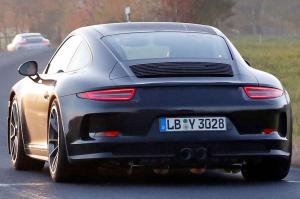 Porsche 911 R впервые замечен на тестах 