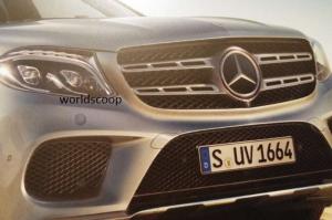В сети появились фото Mercedes GLS без камуфляжа