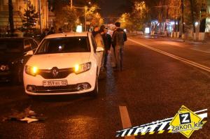 В Алматы водитель Kia протаранил Renault