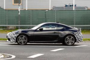 Шпионские снимки Toyota GT 86 2016 года 