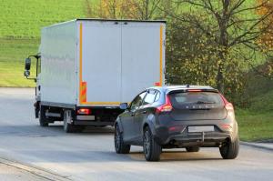 Volvo вывела на тесты кроссовер XC40 