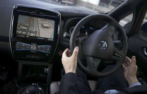 В Японии беспилотный автомобиль попал в ДТП во время тестов на городской улице