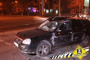 В результате ДТП в Алматы ВАЗ-2109 перевернул Lada Priora
