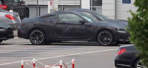 Infiniti впервые вывела на тесты новое купе Q60 