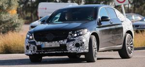 Mercedes вывел на тесты купе GLC 450 