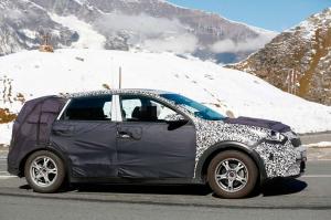 Гибридный кроссовер Kia Niro замечен на тестах 