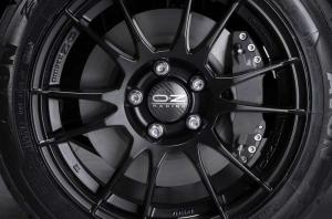 Первые снимки Zenos E10 R 2016 года 