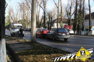 Тройное ДТП в Алматы: пострадали четыре человека