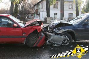 Тройное ДТП в Алматы: пострадали четыре человека