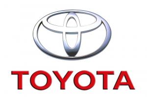 Залипший «газ»  в Toyota снова ставит компанию под удар санкций