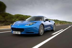 Обновлённый спорткар Lotus Evora выехал на тесты