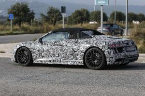 Шпионские снимки Audi R8 Spyder 2016 года 