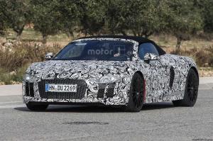 Шпионские снимки Audi R8 Spyder 2016 года 